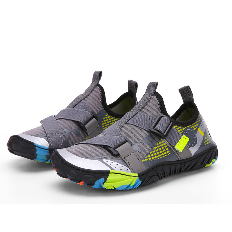 Outdoor non-slip low-top sports shoes